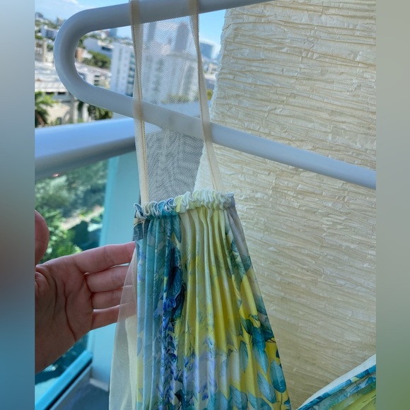 Bebe Dress High Low - Picture 5 of 13